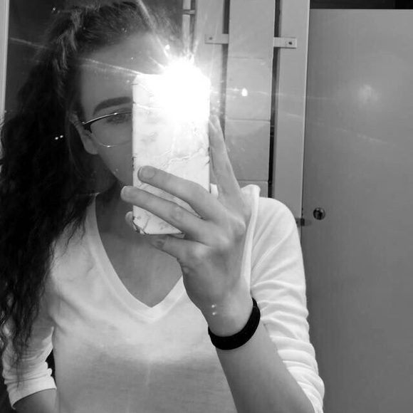 Meet your Posher, Krystal - Picture 1 of 1